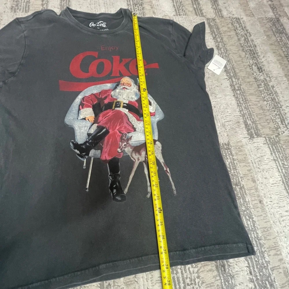 NEW Lucky Brand Coca-Cola Santa Claus Christmas Charcoal Graphic T-Shirt Mens‎ L
